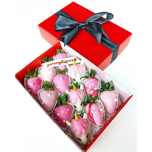 12pcs Pink Unicorn & Marble Chocolate Strawberries Gift Box